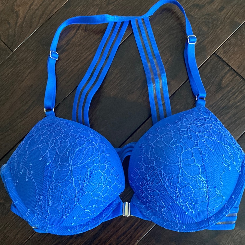 NWOT VS Bombshell
